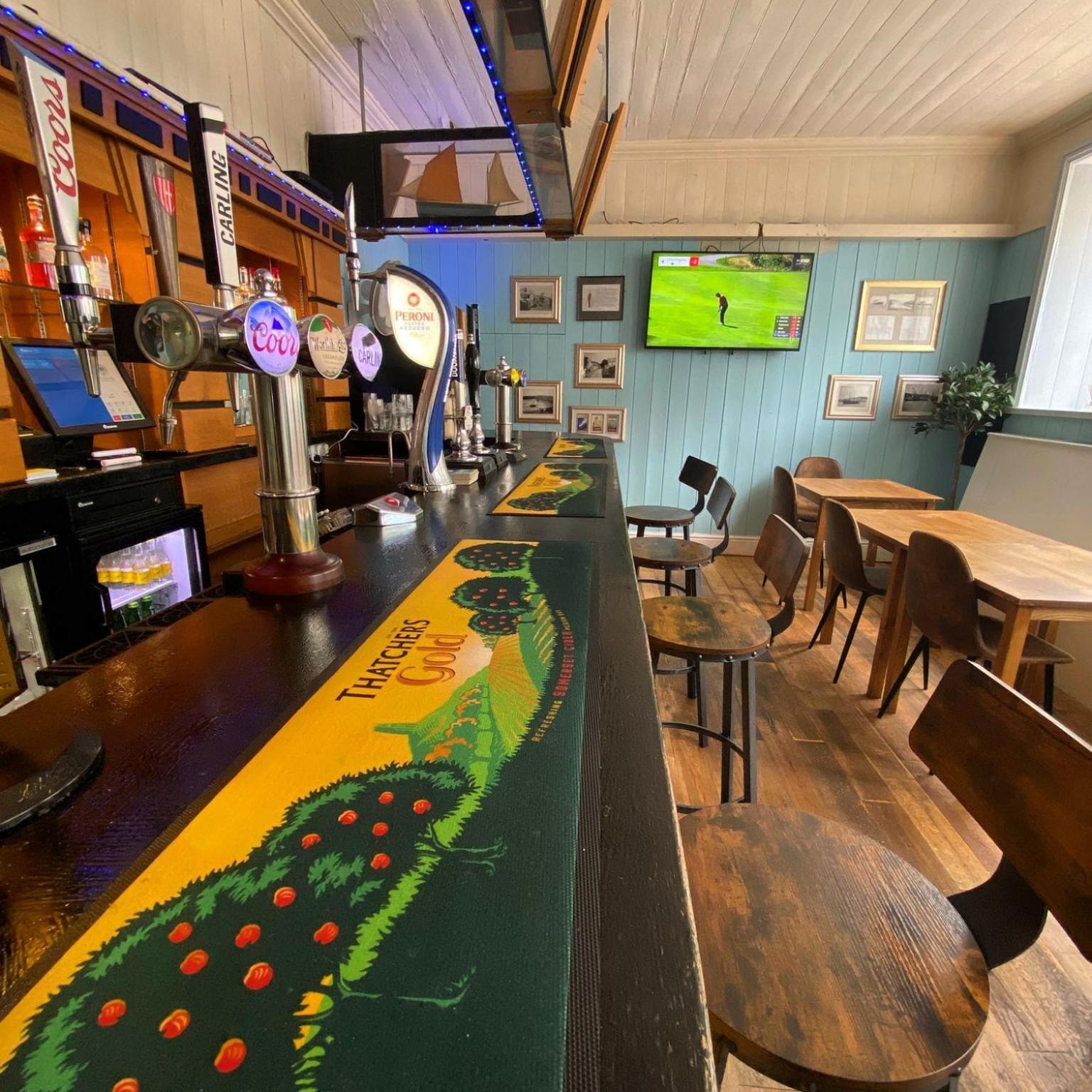 Rose And Crown Hotel & Hope And Anchor Bar Goodwick Zewnętrze zdjęcie